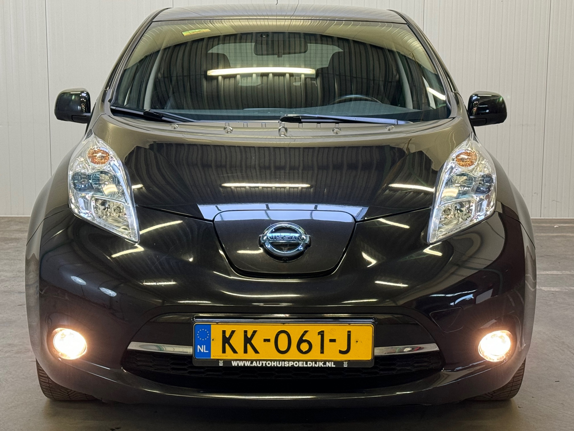 37006800-2.jpg