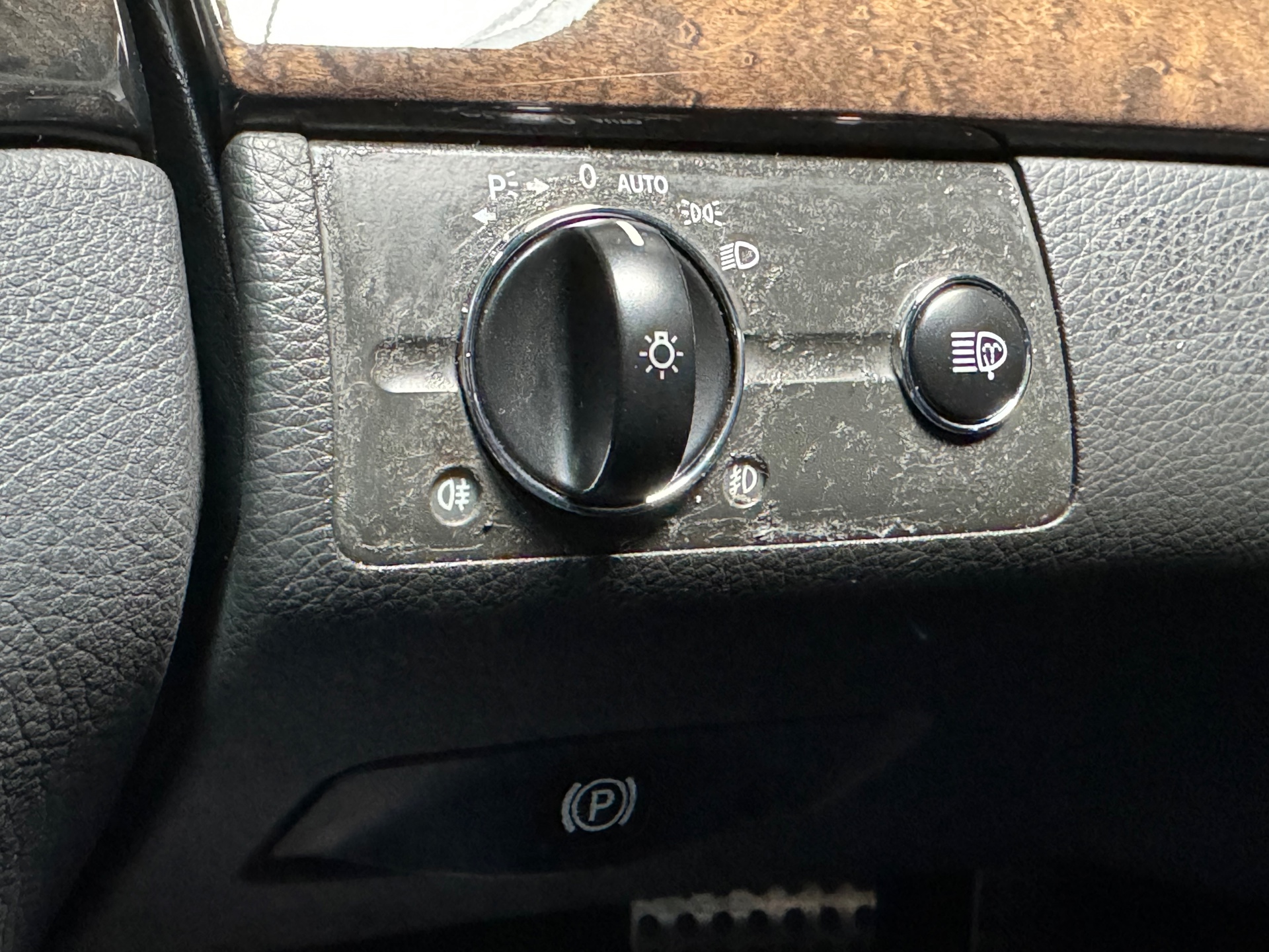 39041596-20.jpg